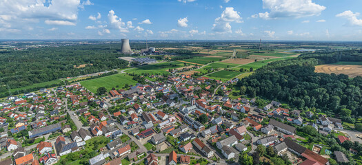 Blick auf Gundremmingen am südlichen Rand des Donautals in Bayerisch-Schwaben