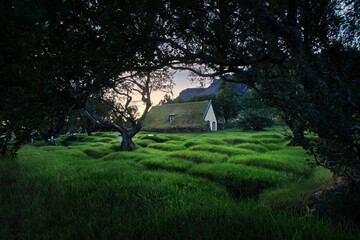 house in the woods © Sieku Photo