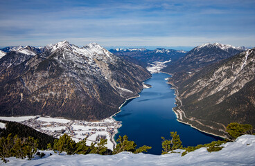 Obraz premium Panoramic view of Achensee between Rofan and Karwendel mountain ranges, Tyrol, Austria, Europe