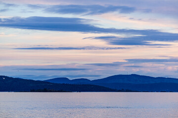 Obraz premium Scenic Sunrise Over Sidney on Vancouver Island, BC, Canada