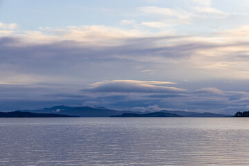 Fototapeta premium Serene Sunrise Over Sidney Harbour on Vancouver Island, Canada