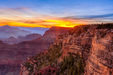 Morning breaks over the Grand Canyon