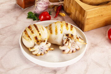 Grilled cuttlefish in the plate