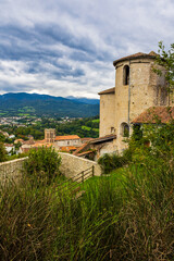 Obraz premium Notre-Dame-de-la-Sède Cathedral and Saint-Lizier Cathedral against the backdrop of the Ariège mountains