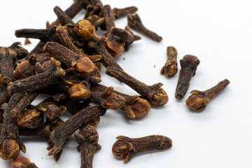 Cloves