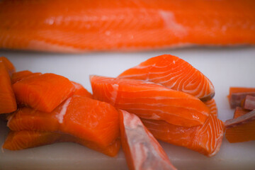 Chef's steps for preparing and slicing salmon