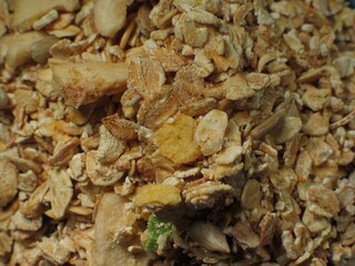 Breakfast Cereal Ingredient Mixture and Produce Dish