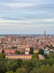 Obraz premium Panoramic view of the city Bologna with Asinelli tower during sunset, Emilia-Romagna, Italy, October 2023