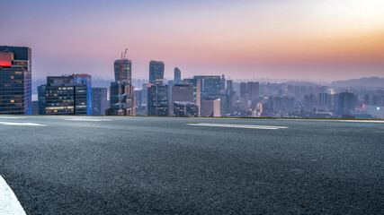 Obraz premium Breath-taking Cityscape at Sunset Over a Modern Skyline