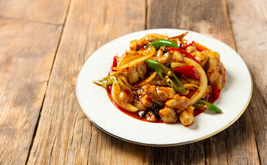Spicy stir-fried meat and vegetables