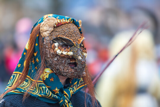 B&auml;rbeletreiben im Allg&auml;u - Hexe - Maske - Klausen
