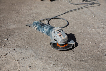 Electric hand held sawing machine