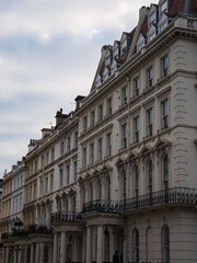 London architecture depicting affluent urban living
