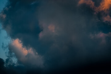 Obraz premium cloudy stormy sky in the early spring morning