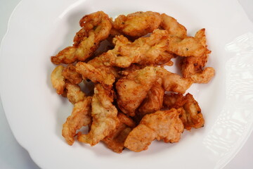 Fried pork pieces, ready to eat