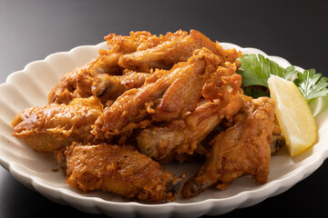 鶏の手羽中のから揚げ