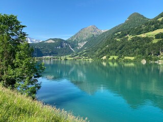 Lake Lungern or Natural reservoir Lungerersee - Canton of Obwald, Switzerland (Naturstausee Lungernsee oder Lungerensee - Kanton Obwald, Schweiz)