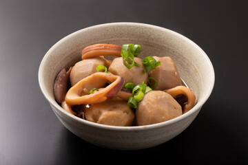里芋といかの煮物