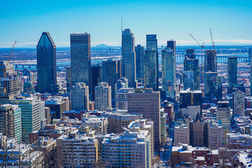 Fototapeta premium モントリオールの高層ビル群のイメージ