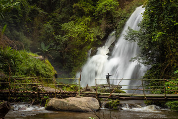 Obraz premium Pha Dok Siew waterfall and trail through dry rainforest with incredible close-up&nbsp;waterfall&nbsp;views and terraced rice, Ban Mae Klang Luang, Doi Inthanon National Park, Chom Thong, Chiang Mai Thailand