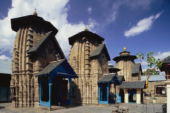 indian hindu temple roof india