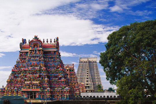 indian hindu shiva temple gopuram, India