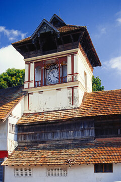 wall clock, clock tower, watch tower, Puthen Malika palace museum, Trivandrum, Thiruvananthapuram, Kerala, India