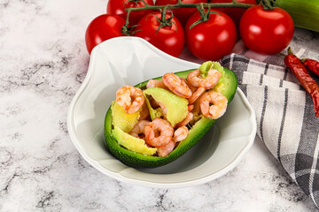 Dietary avocado cut with prawn