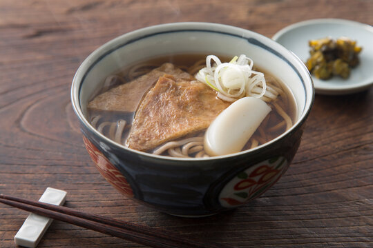 Kitsune soba with pickles