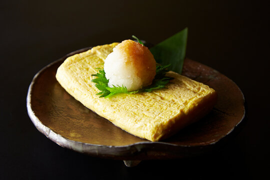 Dashimaki tamago with grated radish