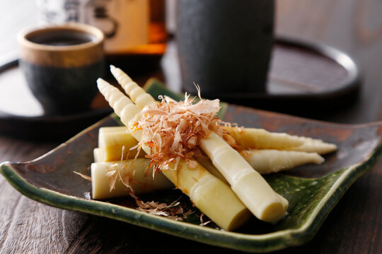 Boiled bamboo shoots