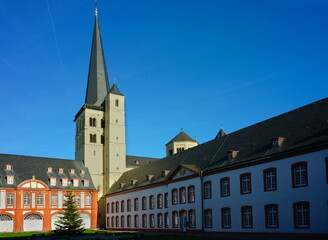 Obraz premium Die 1000 Jahre alte Abtei in Brauweiler