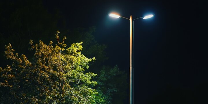 Single street LED lighting pole offering efficient illumination for urban areas, enhancing visibility and safety. The single street LED lighting pole is an ideal solution for modern street lighting