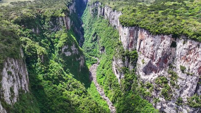 Itaimbezinho Canyon At Praia Grande In Santa Catarina Brazil. Canyons Landscape. Geopark Mountains. Forest Trees. Itaimbezinho Canyon At Praia Grande In Santa Catarina Brazil. Scenic Gren Valley.