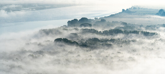 Obraz premium La Seine sous la brume