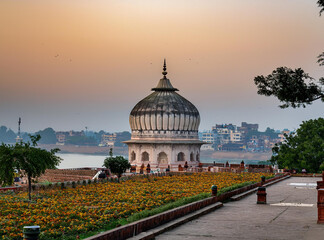 Obraz premium Patna: A Blend of History, Culture, and Serenity 