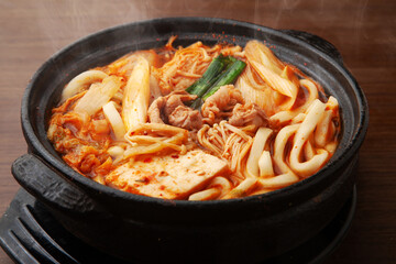 キムチうどん鍋