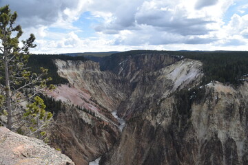 The dramatic landscapes and waterfalls of Yellowstone National Park between Wyoming and Montana, USA