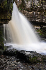 Obraz premium Side view of waterfall