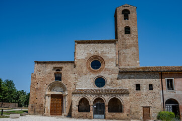 Obraz premium Morro D’Oro. Teramo. The church of Santa Maria di Propezzano