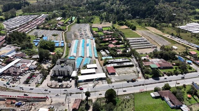 video a&eacute;reo realizado en el sector de Sajonia, Rionegro, Colombia; cerca al aeropuerto Jos&eacute; Mar&iacute;a Cordova y al t&uacute;nel de Oriente que comunica a Medell&iacute;n con el terminal a&eacute;reo.
