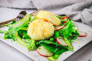 Goat Cheese Medallion Salad