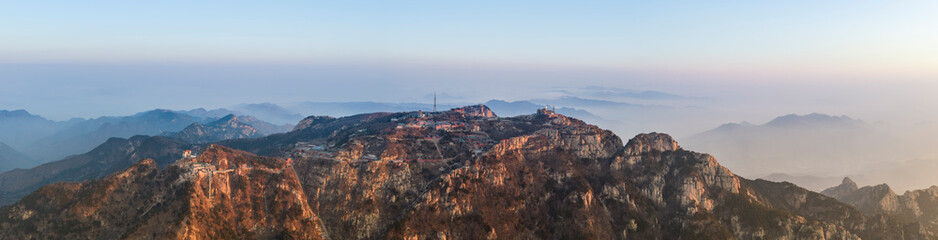 The scenery at the top of Mount Tai in Tai'an