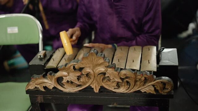Gamelan is one of the traditional musical instruments in Indonesia which is worldwide. Gamelan has various regions such as Java, Sunda and Bali.