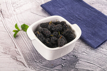 Juicy sweet mulberry in the bowl