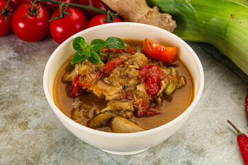 Thai curry with chicken and basil
