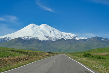 Fototapeta premium Mount Elbrus perspective from the road to Dzhily-su