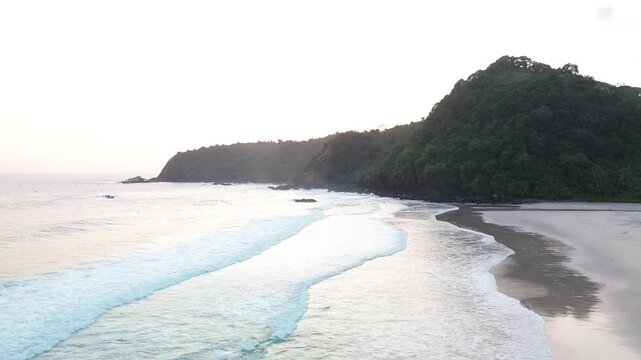 4k footage of the beach atmosphere in the afternoon