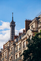 Obraz premium Paris, France - 15 July 2021: Historic Haussmannian buildings in the 7th arrondissement near the Eiffel Tower