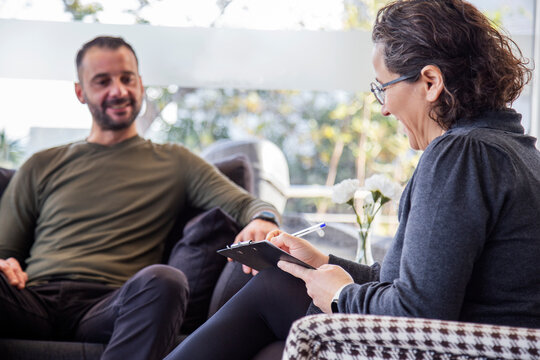 Psychotherapy session, Therapist and client in conversation